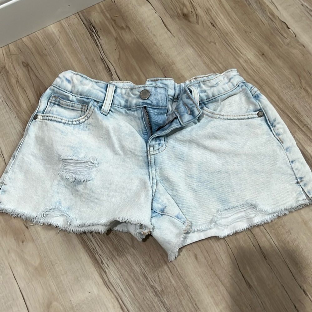 Youth girls shorts size 10/12 (Large)